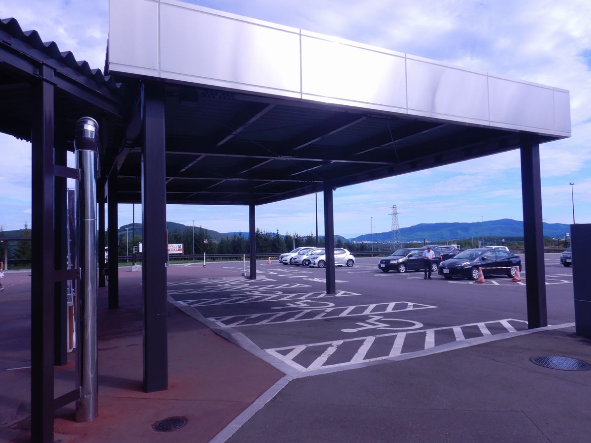 屋根付き駐車場