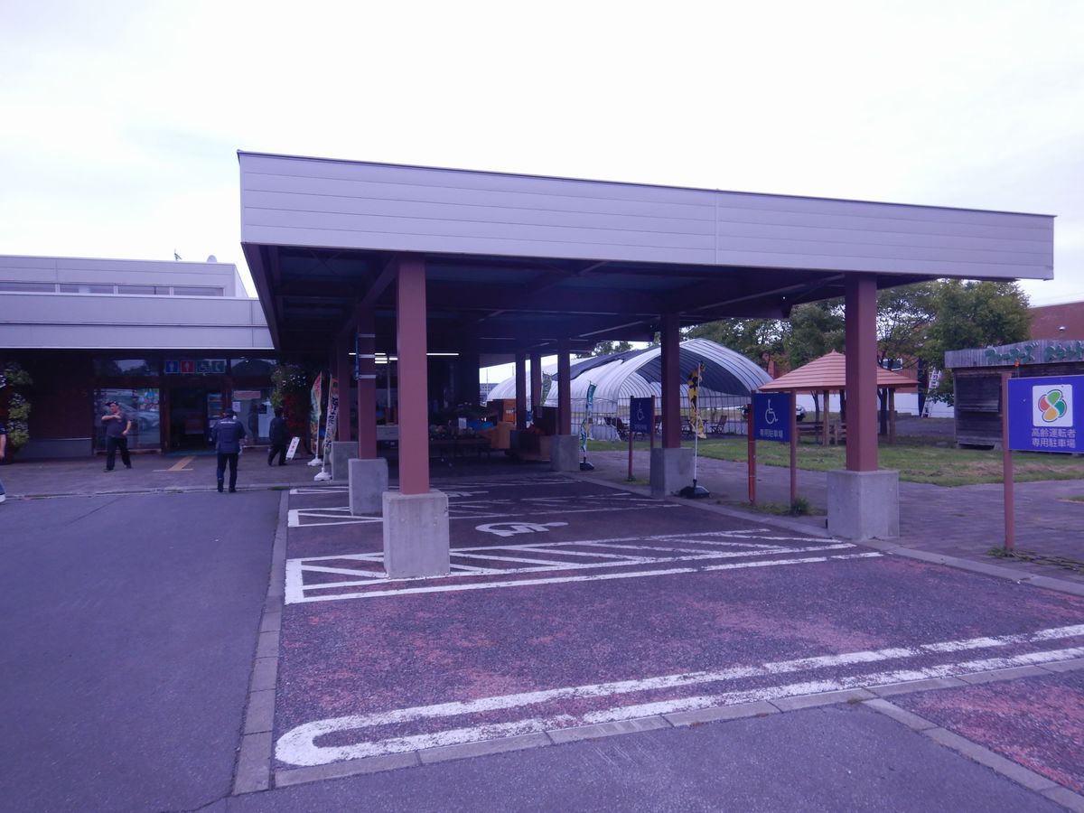 屋根付き駐車場