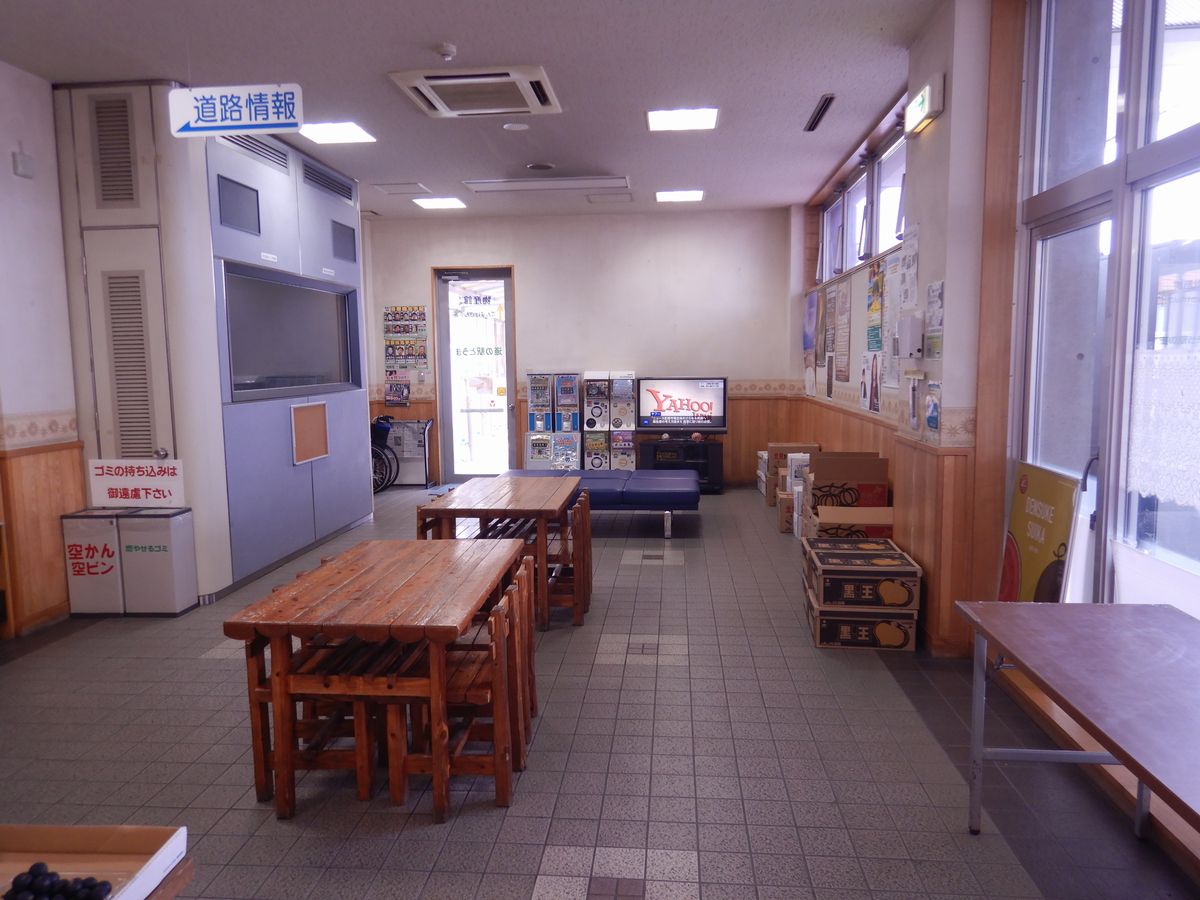 屋根付き駐車場